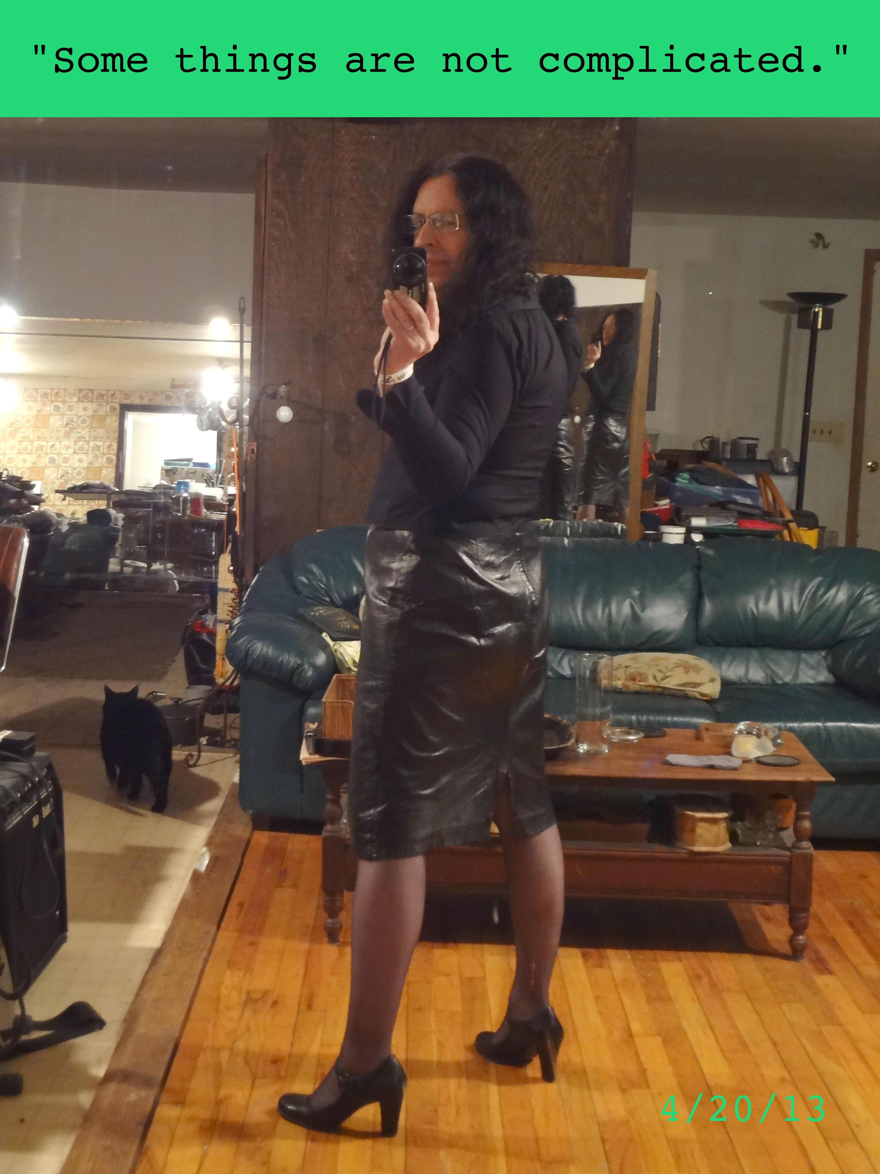 ./DSC00541 Rosie Rear - SOME THINGS ARE NOT COMPLICATED - labeled - small.jpg